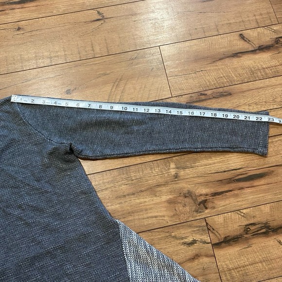 Beyond Yoga Double Faced Hi Low Sweatshirt Grey Size Medium - Picture 9 of 11
